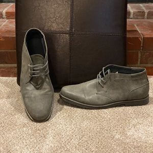 Men’s dress shoes